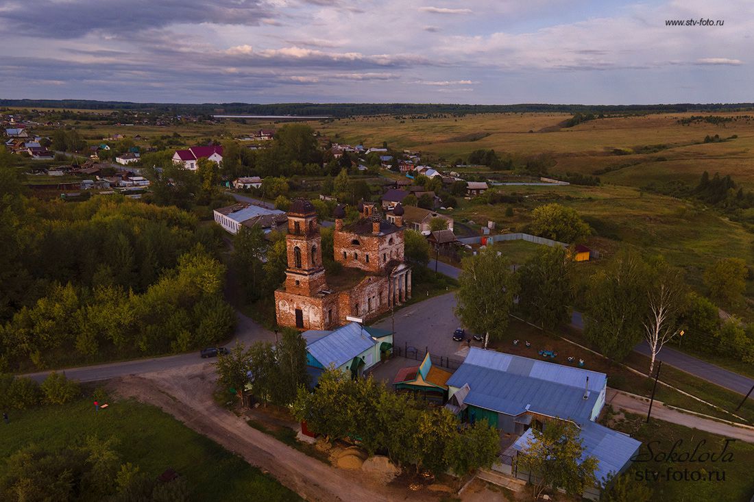 Церковь Боголюбской иконы Божией Матери в селе Галкинское Свердловской области